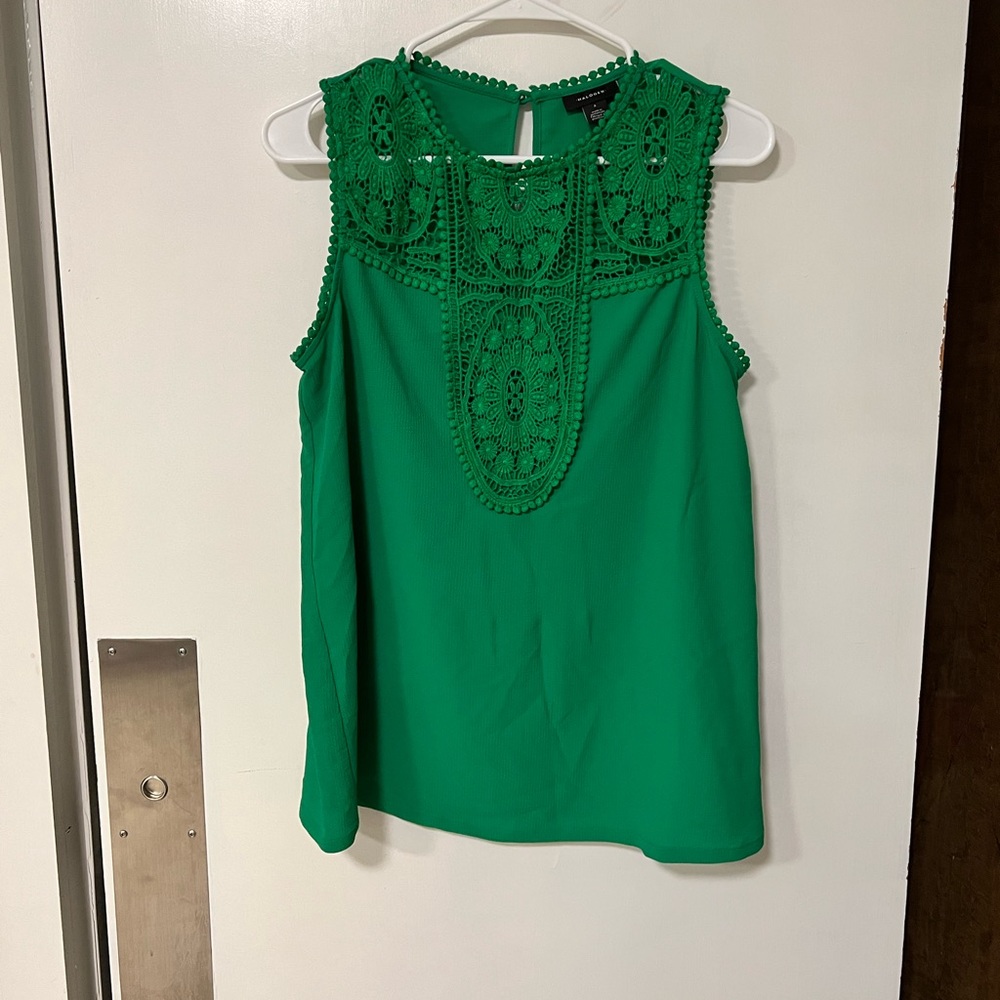 Halogen crotchet trim shell tank Kelly green
